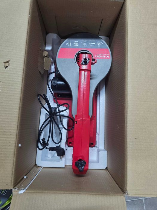 Fierăstrău circular Einhell TC-SS 406 E