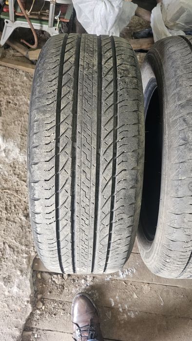 Продам летние шины BRIDGESTONE 235/55/19