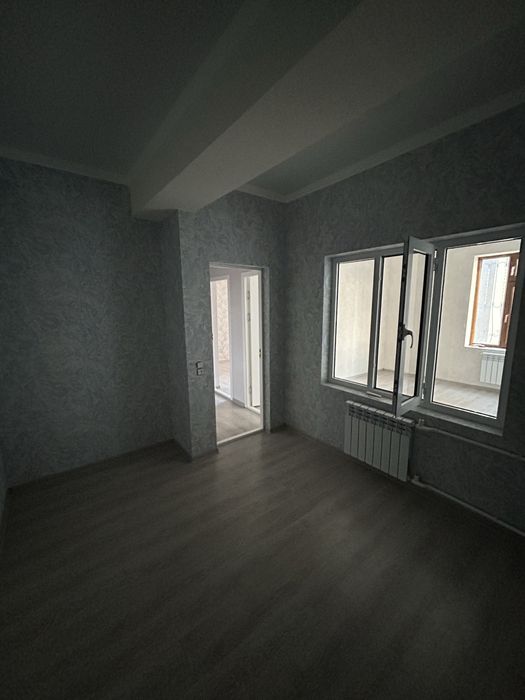 3 - ком кв В центре города Навои с видом на озеро 5 этаж