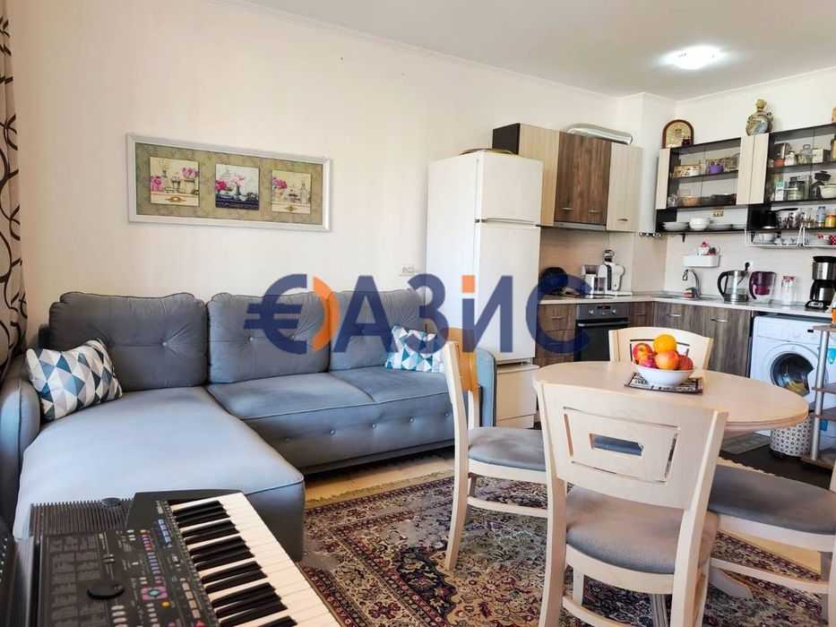 Продава се Двустаен апартамент в Свети Влас - 60 кв.м за 1534 €/кв.м - Снимка #10