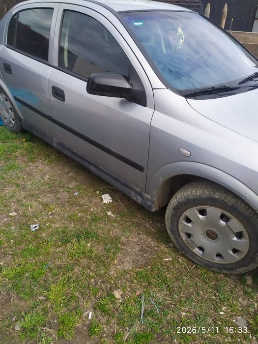Opel Astra an 2004