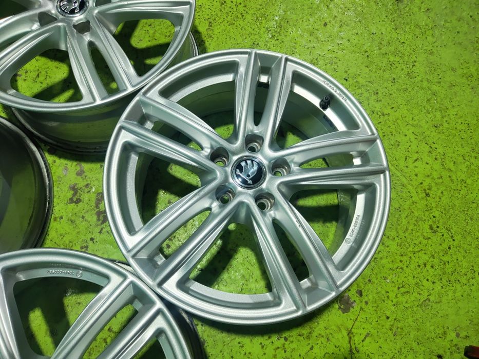 17 5x112 Skoda лети джанти 5х112 шкода