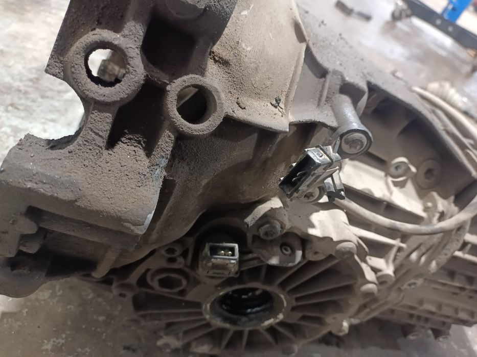 Ауди 80 б4 коробка механика хорошый