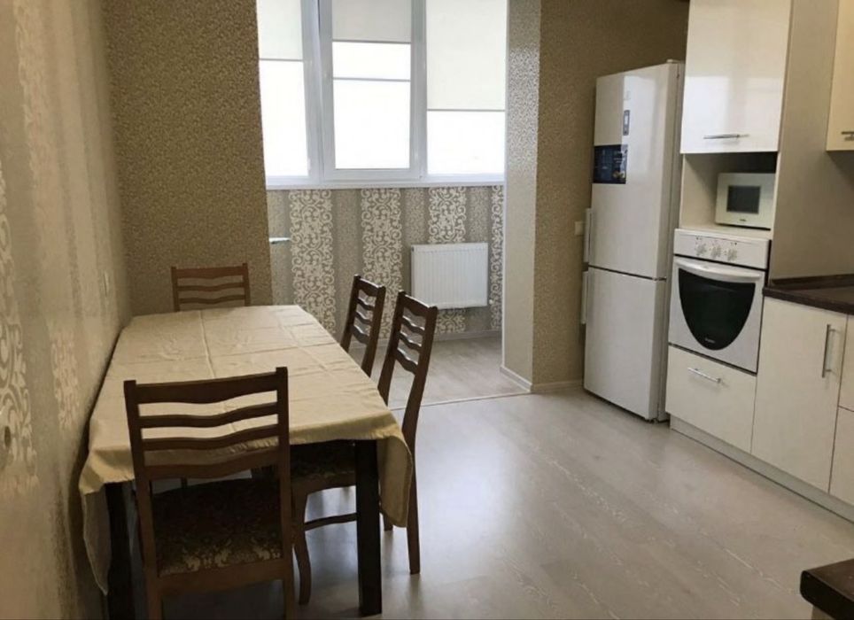 Сдаю 2 ком кв левый берег ЖК Лазурный