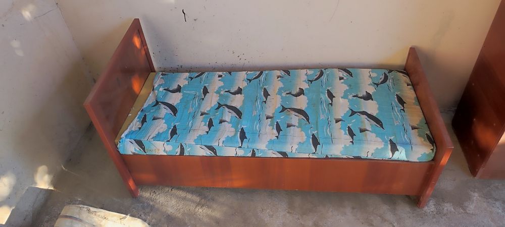 детский Шкаф и кровать б/у