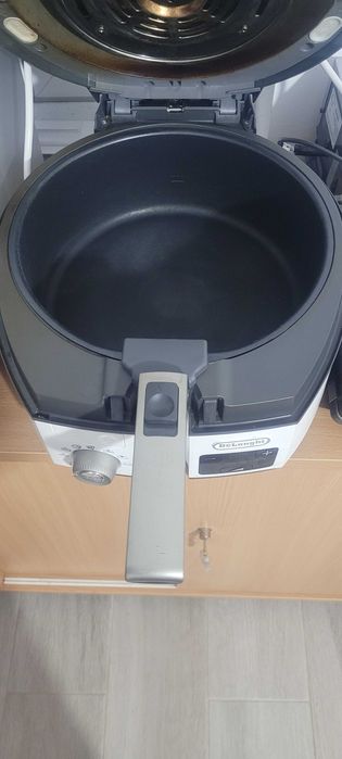 Friteuză aer cald fără ulei Delonghi Mulltifry