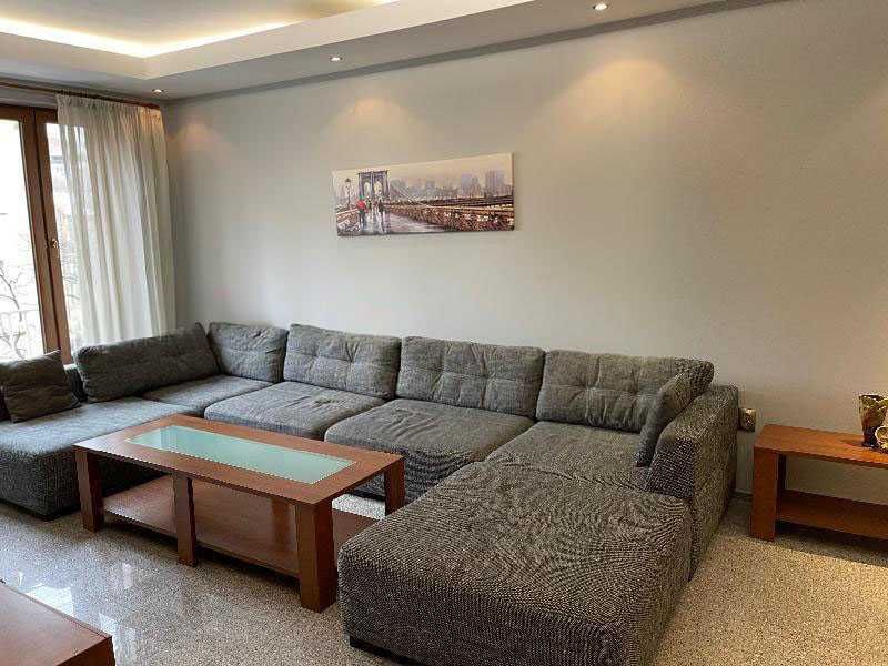 Двустаен ап. под наем в Центъра на София