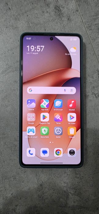 Vând Telefon Xiaomi Redmi Note 13 Pro 8Gb ram Memorie 256 culoare Forest  Green  cu garanție pana in noiembrie 2026