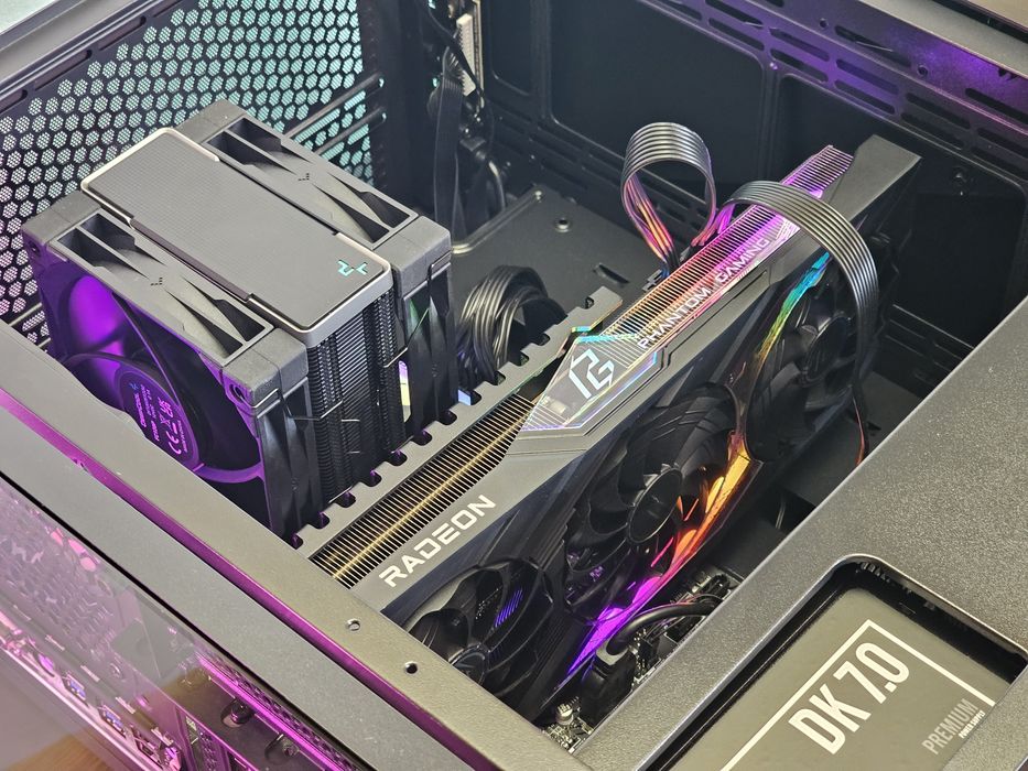 Ryzen 7-7700/RX 9060XT 16GB/RAM 32GB/SSD 1TB/Чисто Нов+Гаранция!