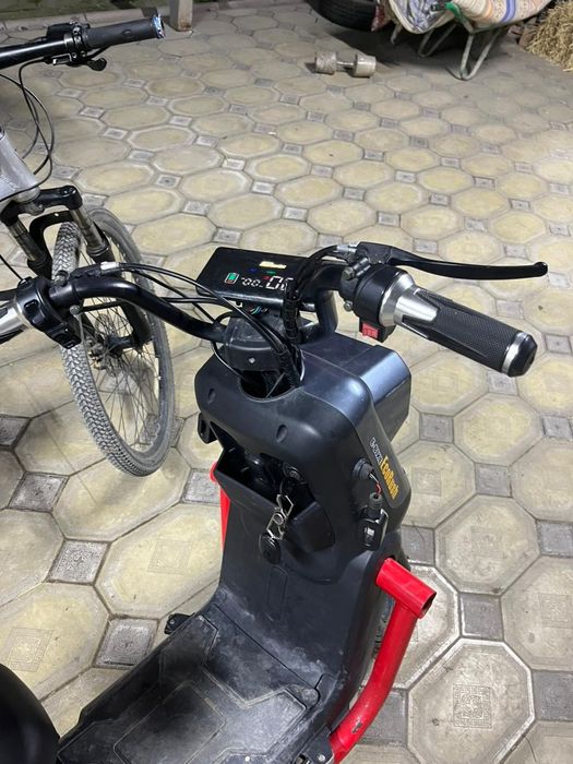 Скутер танк велосипед тотем