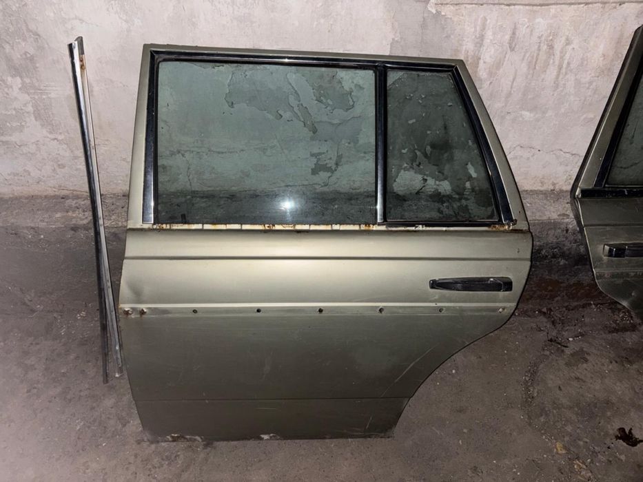 Задние двери 123 универсал мерседес