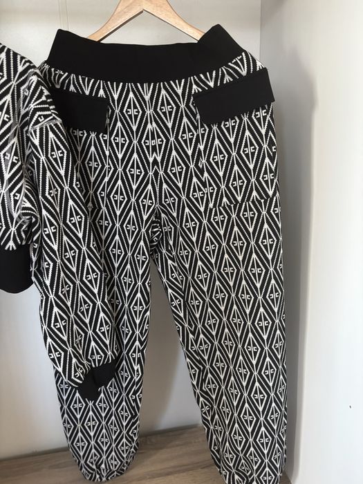 Наличен Дамски екип