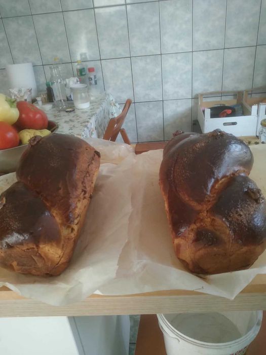 Vand cozonaci pufosi si gustosi