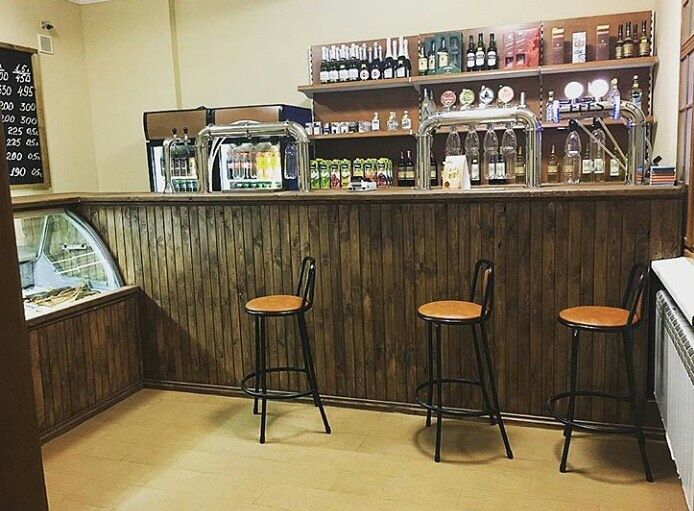 Деревянные барные стойки