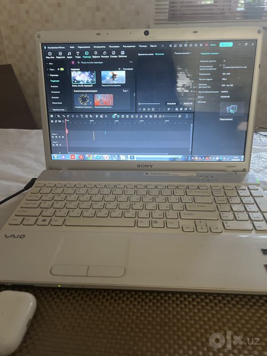 Noutbook Sony Vaio sotiladi kompyuter