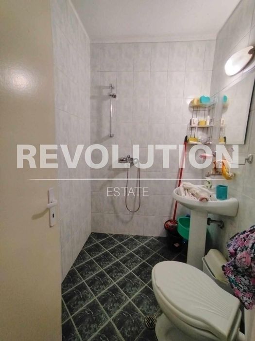 Дава се под наем Двустаен апартамент в Варна, ХЕИ - 50 кв.м за 375 € - Снимка #4