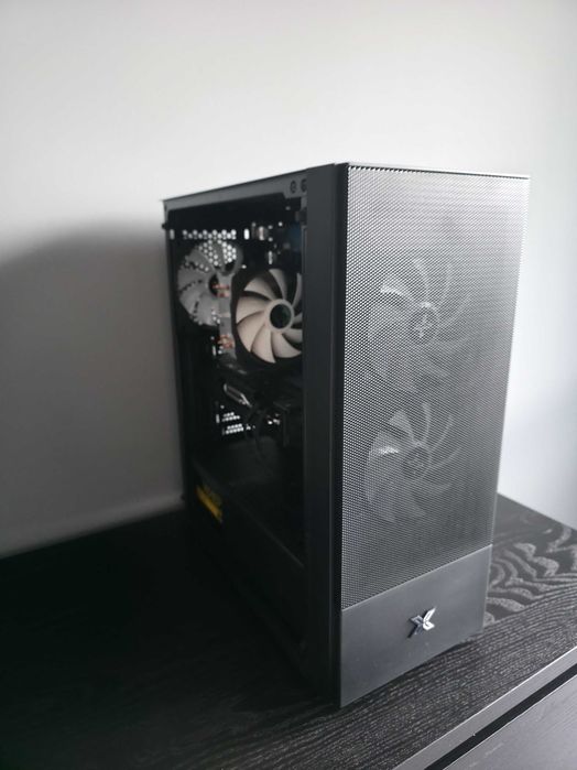 Компютърна конфигурация - i7-5820K / 32GB DDR4 RAM / RX5700XT 8GB GDDR6 GPU / 512 M.2 SSD / 550W 80+ Gold