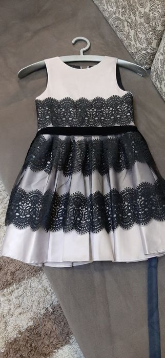 Платье нарядное для девочки