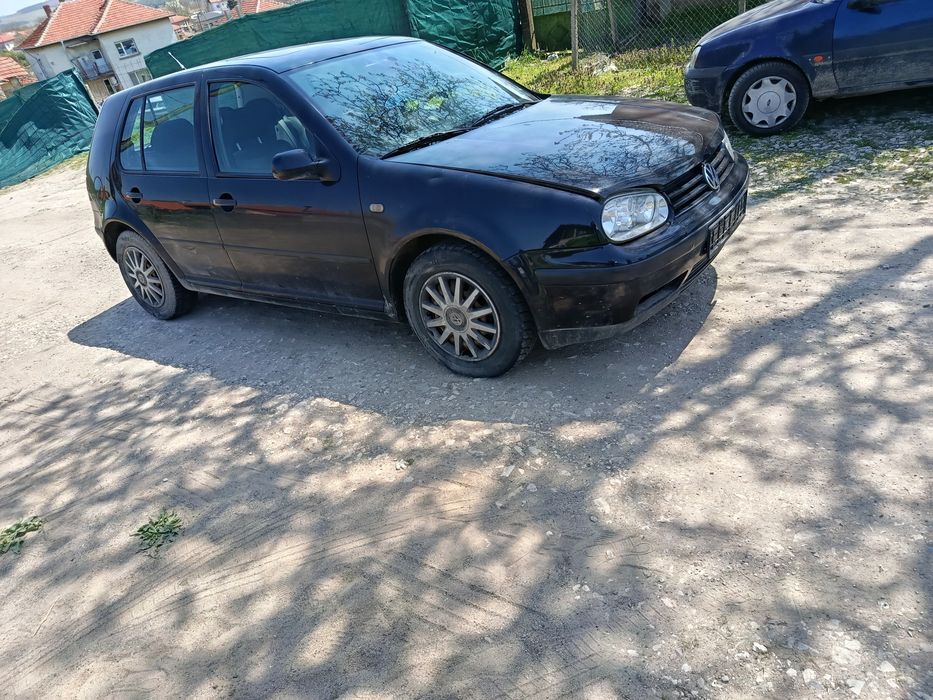 Volkswagen Golf 4 1.4i бензин на части