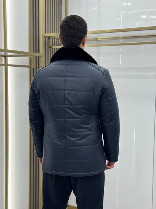 Продам мужскую куртку