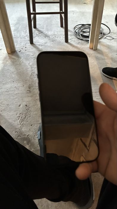 Продавам Iphone 15