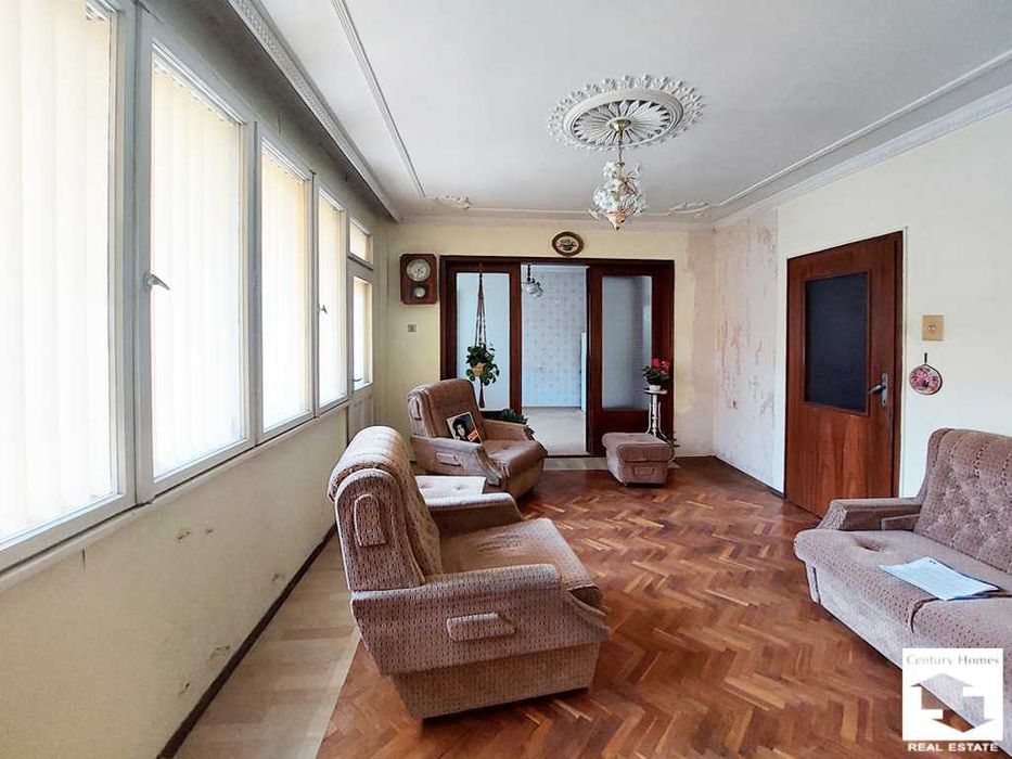 Продава се Многостаен апартамент в Велико Търново, Център - 127 кв.м за 1457 €/кв.м - Снимка #1