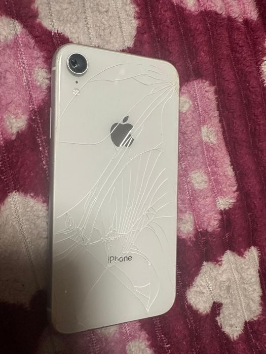 Vand Iphone XR 128 GB