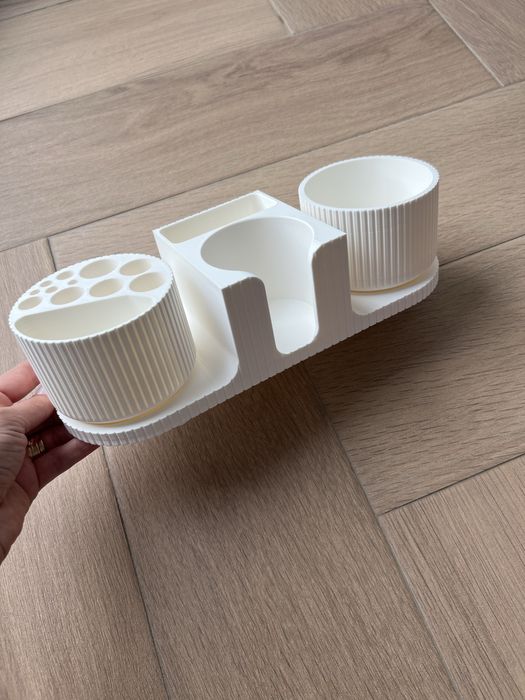 Organizator make-up multifunctional