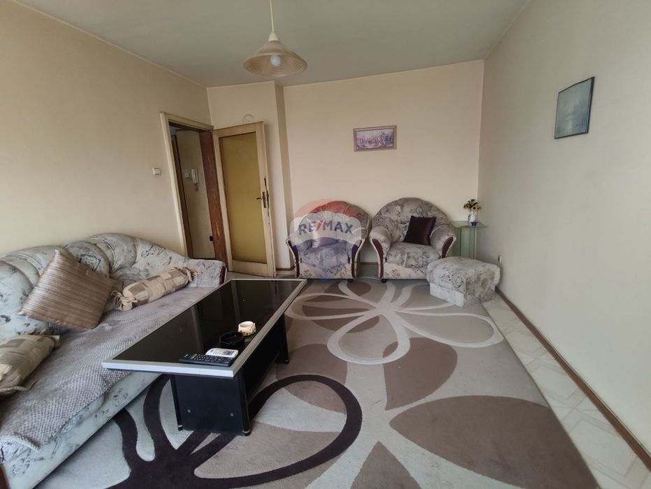 Продава се Двустаен апартамент в Варна, Младост 1 - 61 кв.м за 1212 €/кв.м - Снимка #2