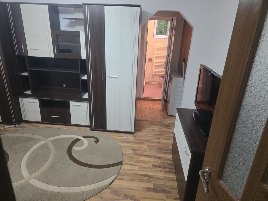 Apartament cu două camere de închiriat în Dej