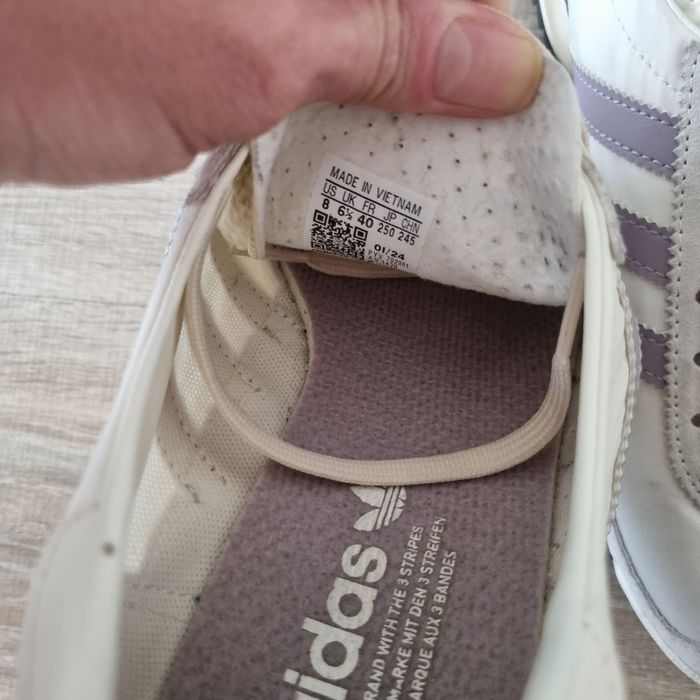 Adidasi Adidas nr 40