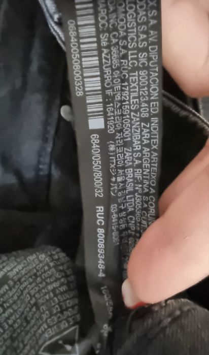 Zara blugi negri mar 32