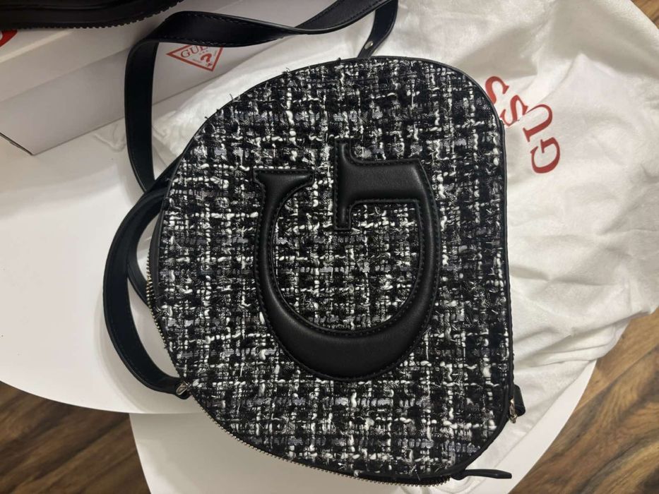 GUESS чанта и обувки