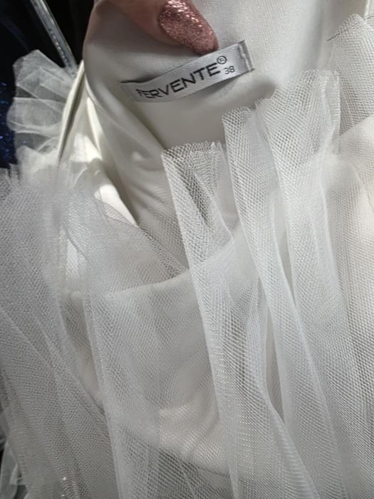 Къса официална рокля