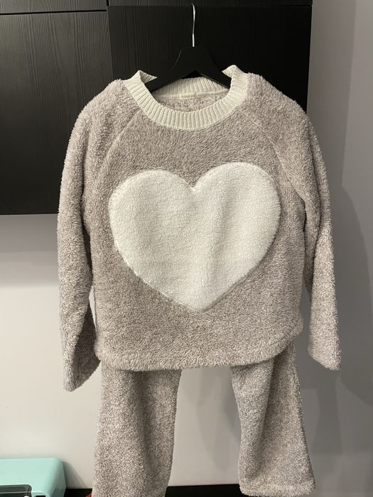 Pijama fleece oysho marimea S