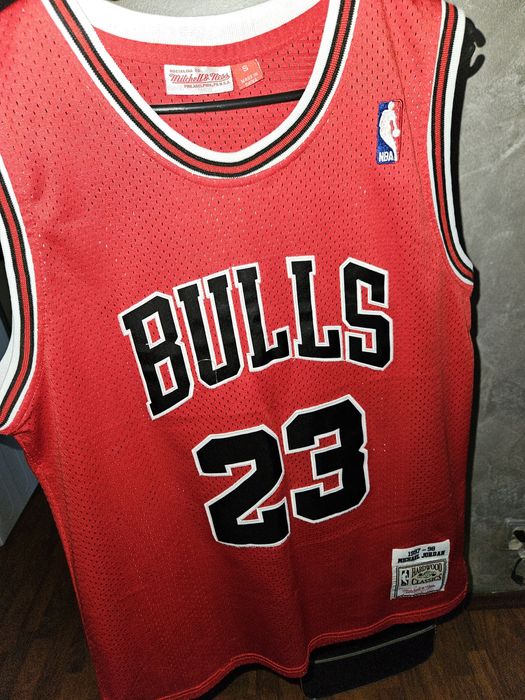 Vând Chicago Bulls Jersey Michael Jordan mărimea S