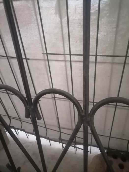 Продаётся металлическая решётка