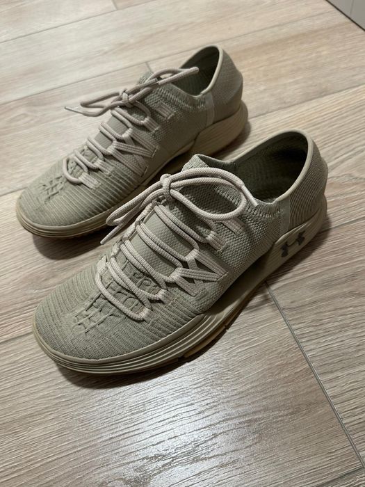 Adidasi Under Armour