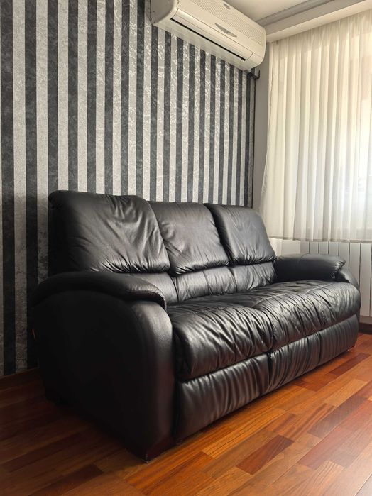 Canapea din piele naturala