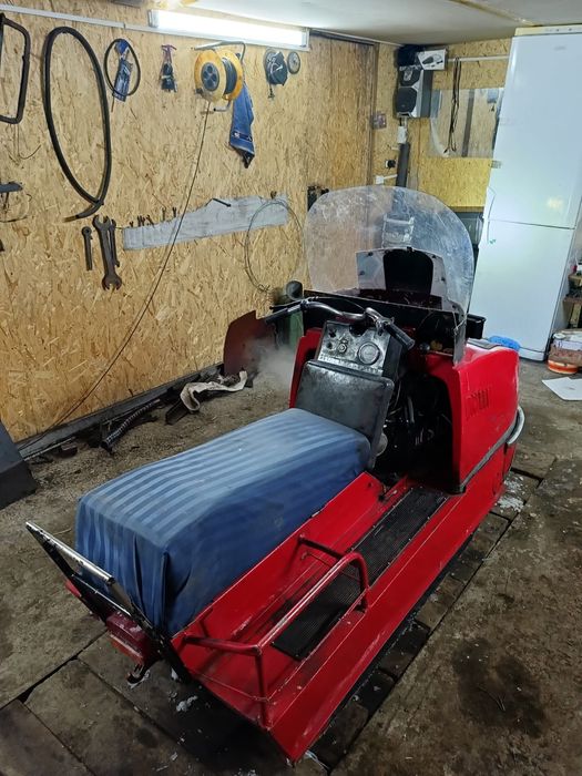 Снегоход буран. С новым двигателем лончин 20.