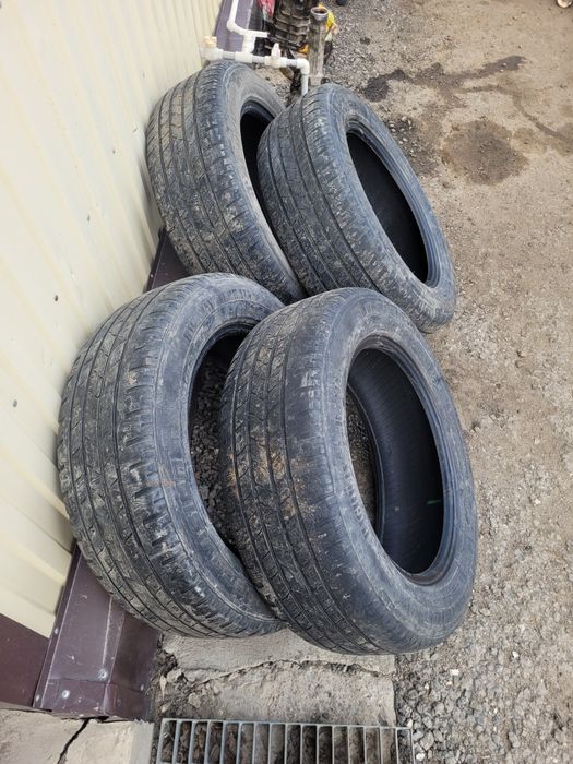 Продам шины Б/У 225/60 R17