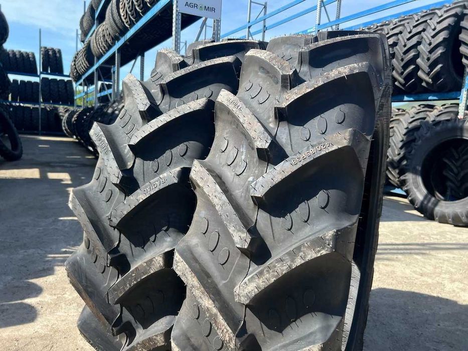 Anvelope noi 420/85R38 radiale marca BKT AGRIMAX pentru tractor