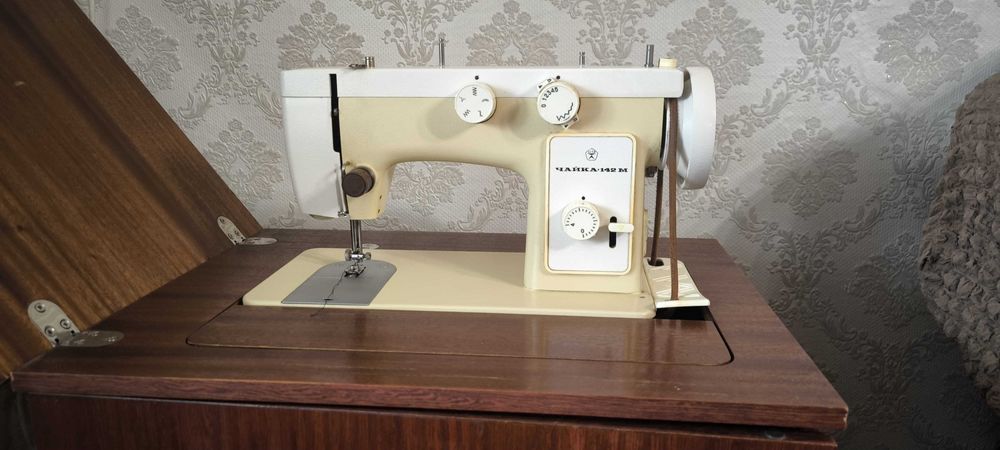 Швейная машинка чайка