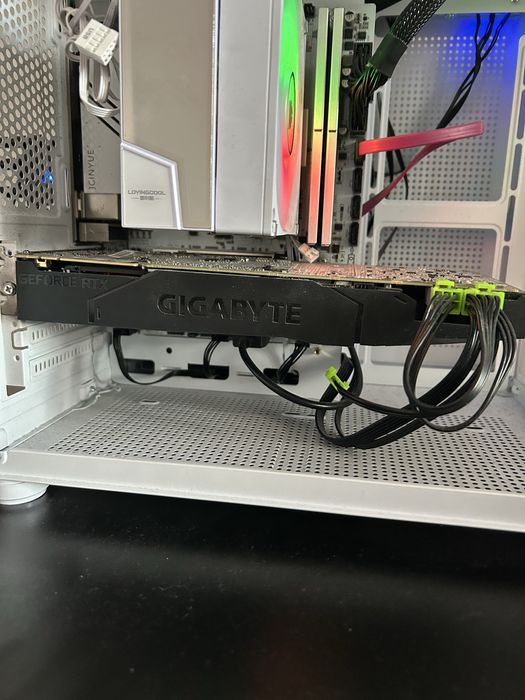 Продам видеокарту rtx 2080 turbo