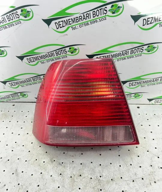 Lampa / Tripla stop stanga pe aripa 1J5945257 1J5945257 Volkswagen VW