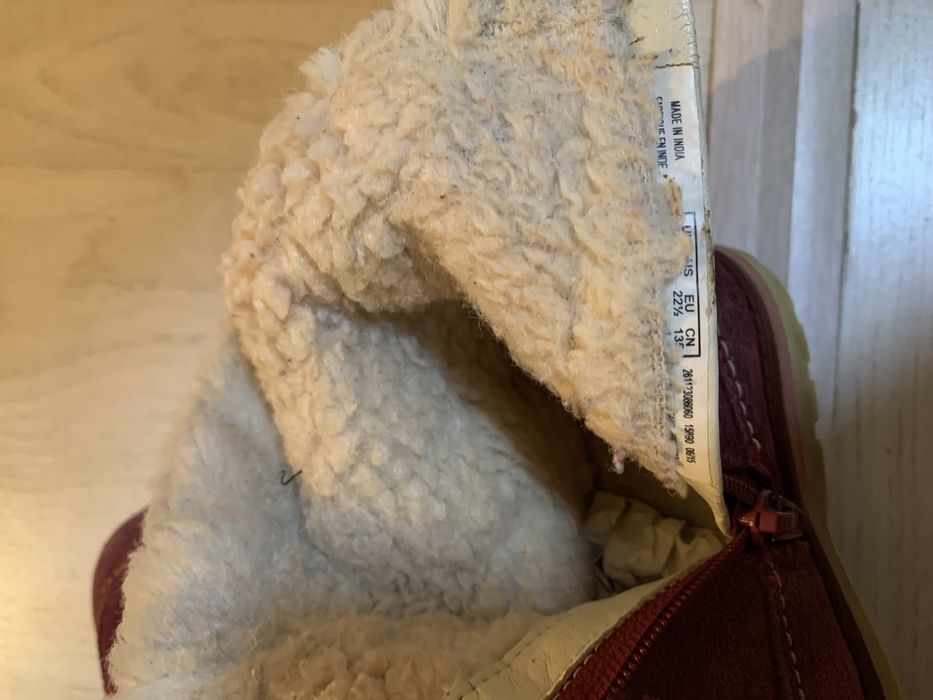 Ботинки Clarks 22,5 размер зима 5000 тг