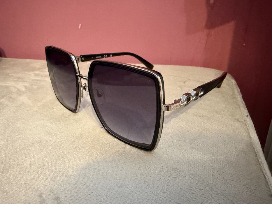 Guess слънчеви очила Guess