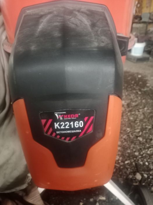 Продам б/у бетономешалку