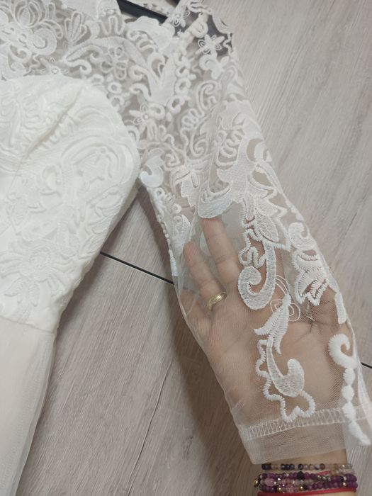 Чисто нова булченска рокля с ръкав