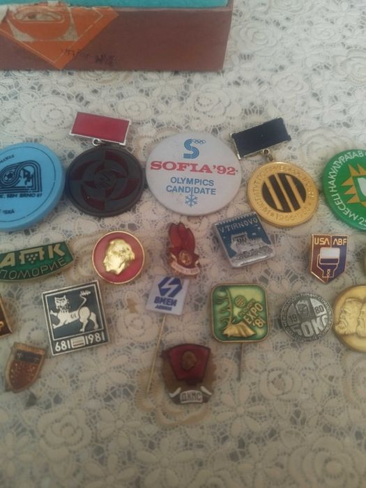 Ретро значки и ордени